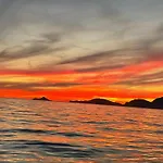 Willa Vecchia Fontana Al Mare - Tra Liguria E Toscana Tra Viaregggio, Dei Marmi E Cinque Terre- Haus Am Bei La Spezia