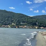 Vecchia Fontana Al Mare - Tra Liguria E Toscana Tra Viaregggio, Dei Marmi E Cinque Terre- Haus Am Bei La Spezia Willa *