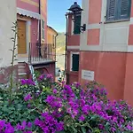 Vecchia Fontana Al Mare - Tra Liguria E Toscana Tra Viaregggio, Dei Marmi E Cinque Terre- Haus Am Bei La Spezia