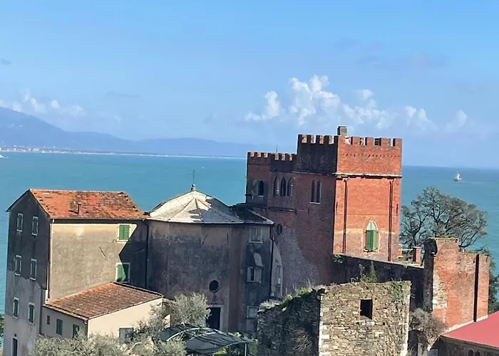 Vecchia Fontana Al Mare - Tra Liguria E Toscana Tra Viaregggio, Dei Marmi E Cinque Terre- Haus Am Bei La Spezia