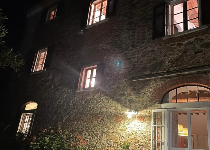 Vecchia Fontana Al Mare - Tra Liguria E Toscana Tra Viaregggio, Dei Marmi E Cinque Terre- Haus Am Bei La Spezia *