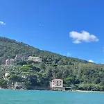 Villa Vecchia Fontana Al Mare - Tra Liguria E Toscana Tra Viaregggio, Dei Marmi E Cinque Terre- Haus Am Bei La Spezia Bocca di Magra