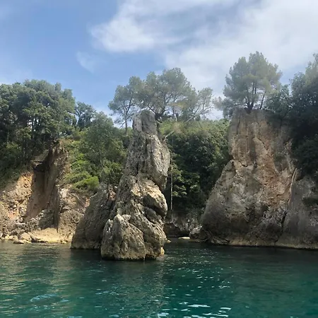 Villa Vecchia Fontana Al Mare - Tra Viaregggio Forte De Marmi E Cinque Terre- Haus Am Meer Badeort Naehe La Spezia *
