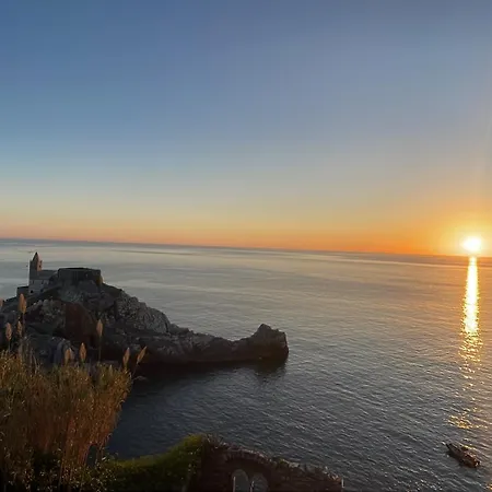 Villa Vecchia Fontana Al Mare - Tra Viaregggio Forte De Marmi E Cinque Terre- Haus Am Meer Badeort Naehe La Spezia Bocca di Magra