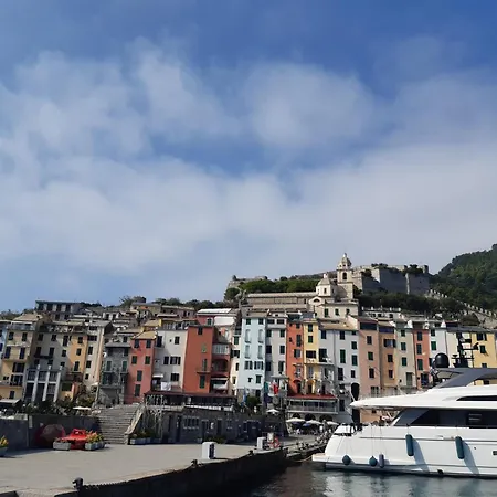 Vecchia Fontana Al Mare - Tra Liguria E Toscana Tra Viaregggio, Dei Marmi E Cinque Terre- Haus Am Bei La Spezia *