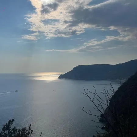 Villa Vecchia Fontana Al Mare - Tra Viaregggio Forte De Marmi E Cinque Terre- Haus Am Meer Badeort Naehe La Spezia *