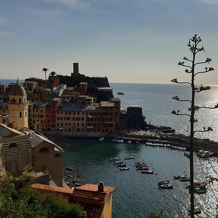 Vecchia Fontana Al Mare - Tra Liguria E Toscana Tra Viaregggio, Dei Marmi E Cinque Terre- Haus Am Bei La Spezia