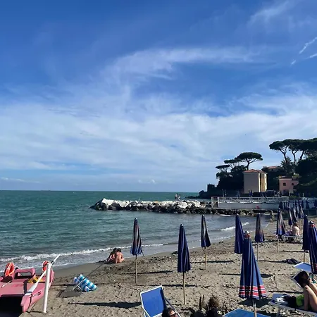 Vecchia Fontana Al Mare - Tra Liguria E Toscana Tra Viaregggio, Dei Marmi E Cinque Terre- Haus Am Bei La Spezia * Bocca di Magra