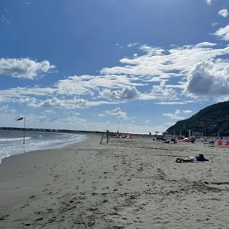 Vecchia Fontana Al Mare - Tra Liguria E Toscana Tra Viaregggio, Dei Marmi E Cinque Terre- Haus Am Bei La Spezia וילה *