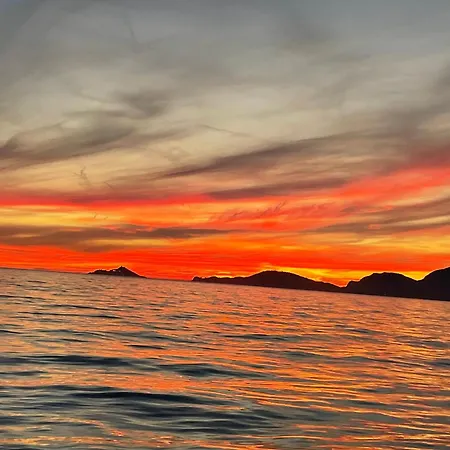 וילה Vecchia Fontana Al Mare - Tra Liguria E Toscana Tra Viaregggio, Dei Marmi E Cinque Terre- Haus Am Bei La Spezia
