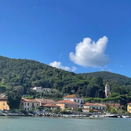 Βίλα Vecchia Fontana Al Mare - Tra Liguria E Toscana Tra Viaregggio, Dei Marmi E Cinque Terre- Haus Am Bei La Spezia Bocca di Magra