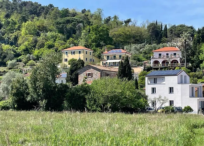 Villa Vecchia Fontana Al Mare - Tra Liguria E Toscana Tra Viaregggio, Dei Marmi E Cinque Terre- Haus Am Bei La Spezia *
