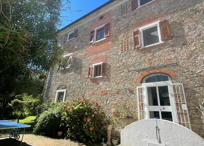 Villa Vecchia Fontana Al Mare - Tra Liguria E Toscana Tra Viaregggio, Dei Marmi E Cinque Terre- Haus Am Bei La Spezia