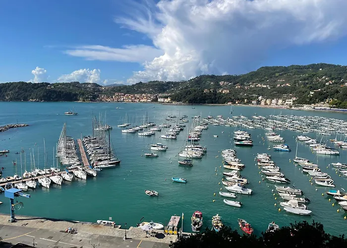 Vecchia Fontana Al Mare - Tra Liguria E Toscana Tra Viaregggio, Dei Marmi E Cinque Terre- Haus Am Bei La Spezia Villa